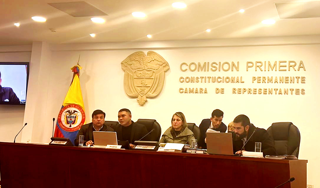 Gallinas libres de jaulas. Gallinas libres de jaulas.